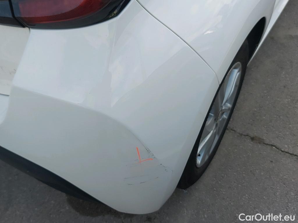  Toyota  Yaris TOYOTA  / 2020 / 5P / berlina con portón 1.5 120H Business Plus #21