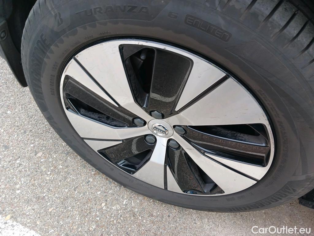  Volvo  XC 40 VOLVO XC40 / 2017 / 5P / todoterreno 1.5 T4 Twin Recharge R-Design Exp Auto #19