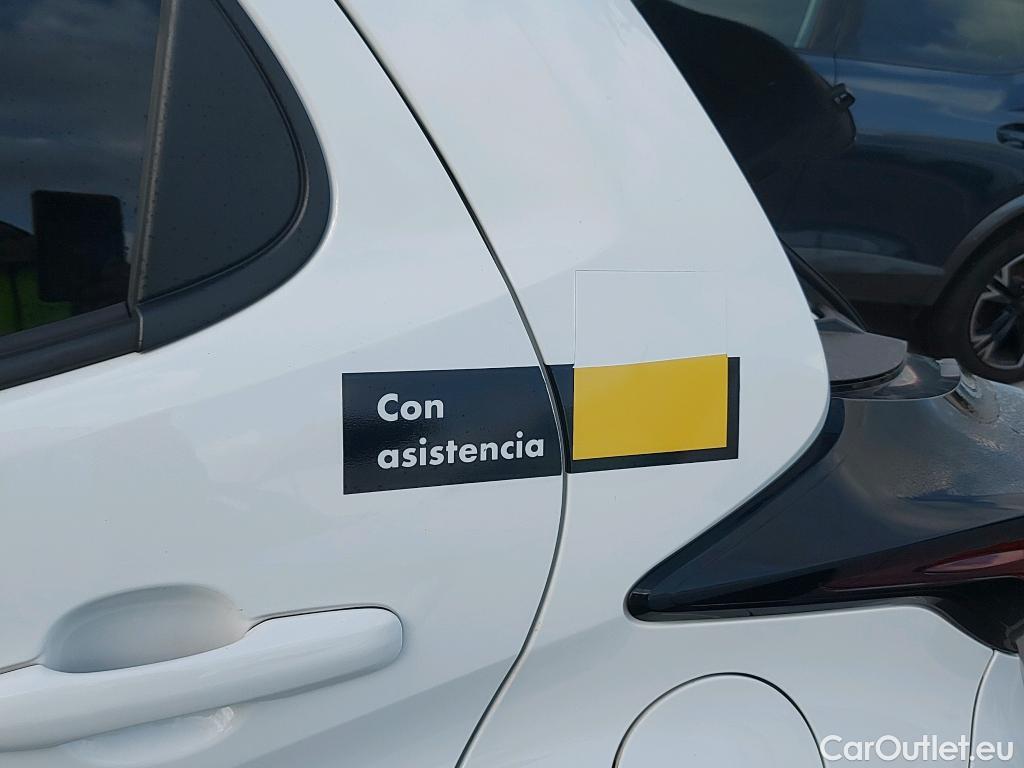  Toyota  Yaris TOYOTA  / 2020 / 5P / berlina con portón 1.5 120H Business Plus #11