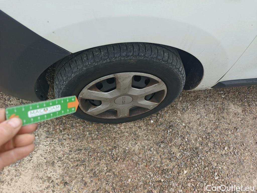  Dacia  Dokker DACIA  / 2013 / 4P / furgón derivado de turismo Van Essential Blue dCi 70kW (95CV) #38