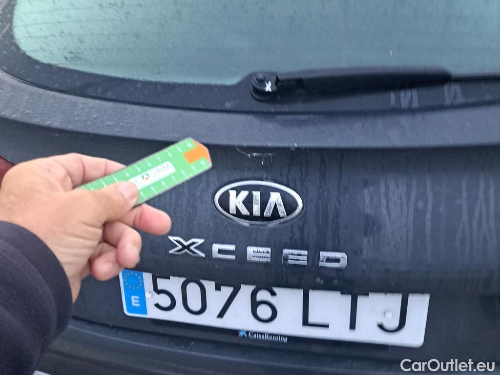  KIA  XCeed KIA  1.6 GDi PHEV 104kW (141CV) eDrive (AC) #38