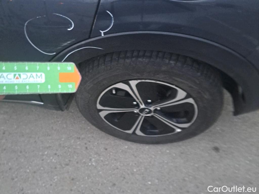  KIA  XCeed KIA  1.6 GDi PHEV 104kW (141CV) eDrive (AC) #13