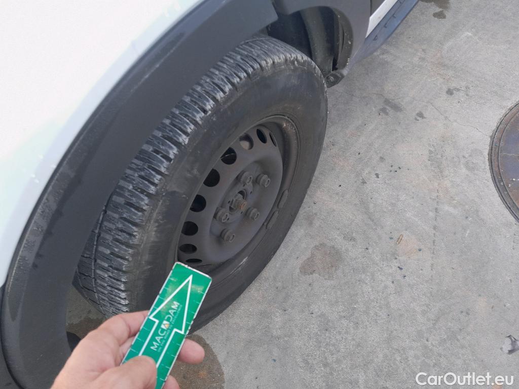  Ford  Transit FORD  / 2013 / 4P / furgón 350 96kW L3H2 Van Trend FWD MHEV #73