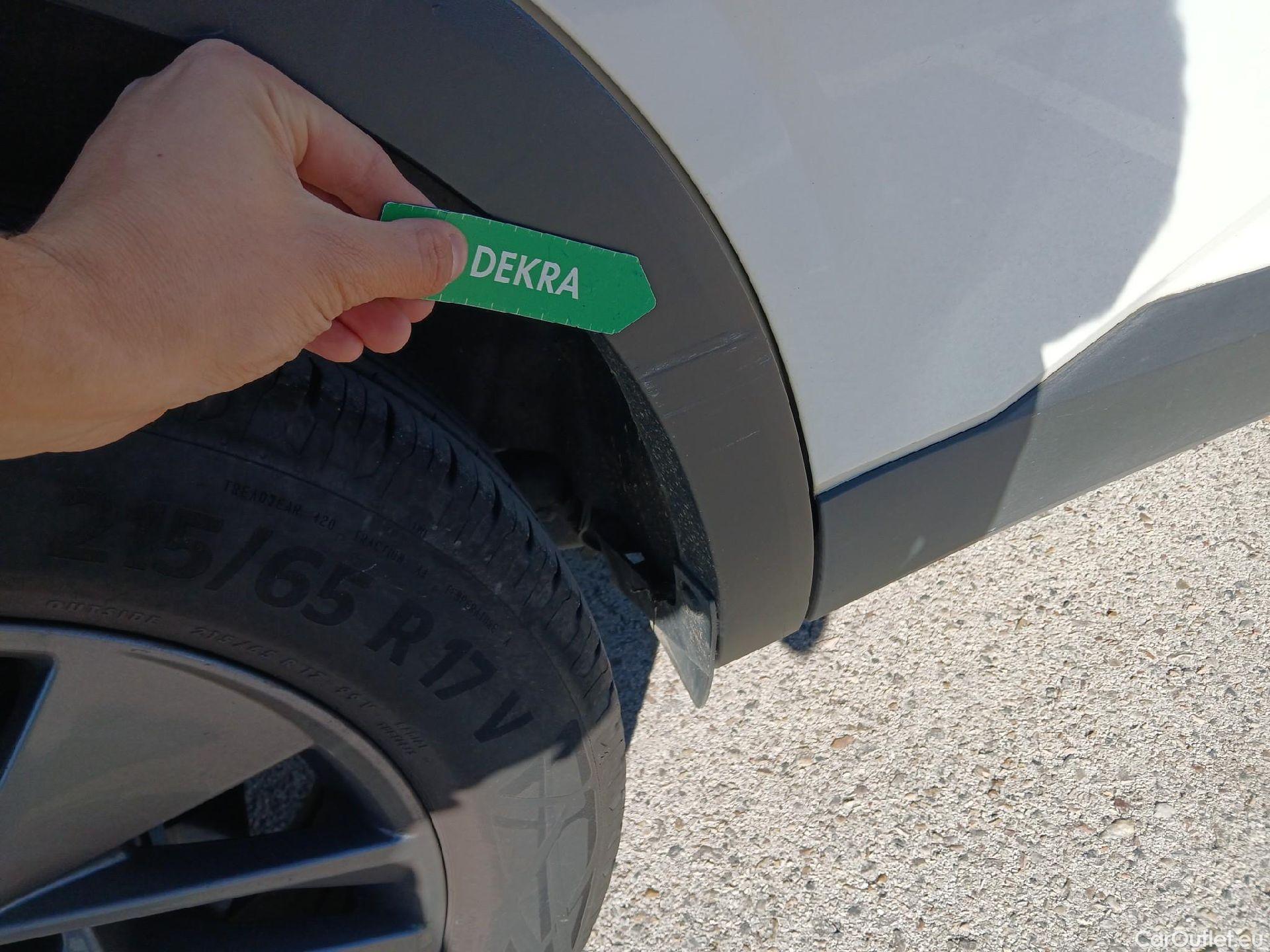  Nissan  Qashqai NISSAN  / 2021 / 5P / todoterreno DIG-T 103kW (140CV) mHEV 4x2 Acenta #23