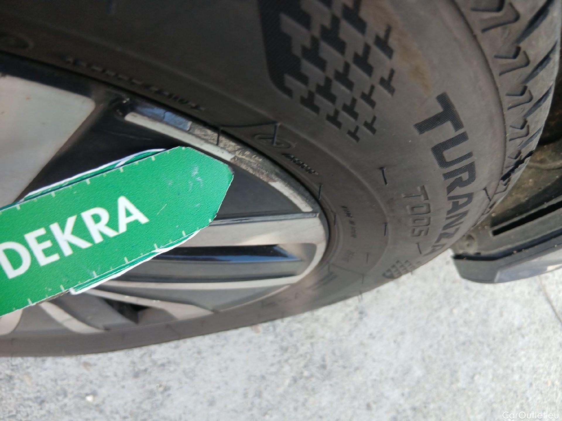  Volkswagen  Polo VOLKSWAGEN  / 2021 / 5P / berlina con portón Life 1.0 TSI 70kW (95CV) #3