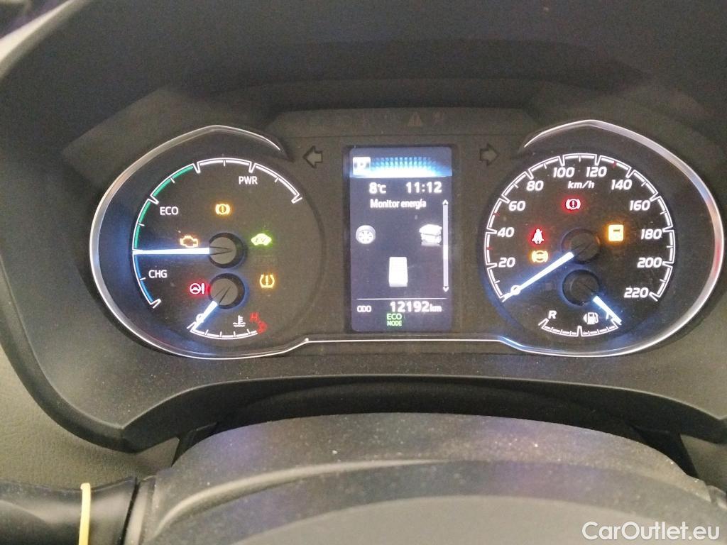  Toyota  Yaris TOYOTA  / 2017 / 5P / berlina con portón 1.5 100H Active #19