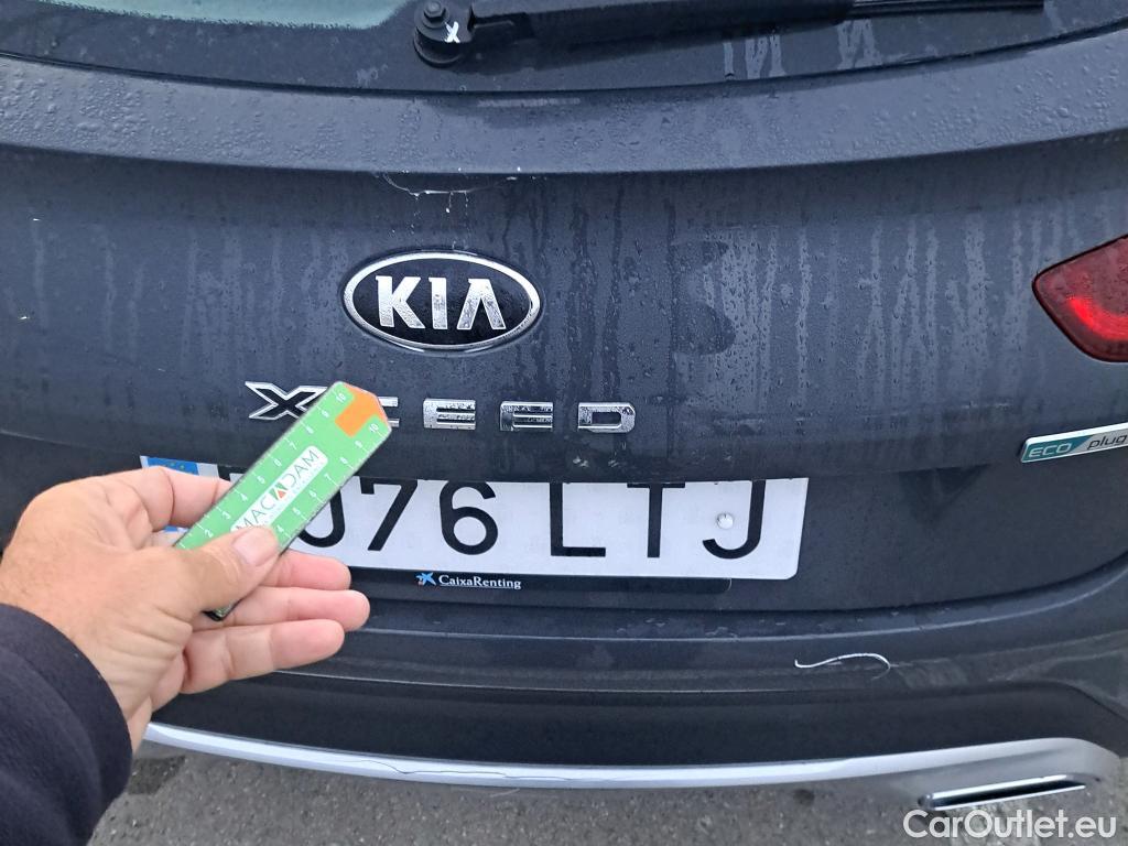  KIA  XCeed KIA  1.6 GDi PHEV 104kW (141CV) eDrive (AC) #42