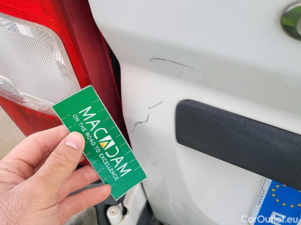  Citroen  Jumper CITROEN  / 2014 / 4P / furgón BlueHDi 88KW (120CV) Furgón 35L2H2 #52