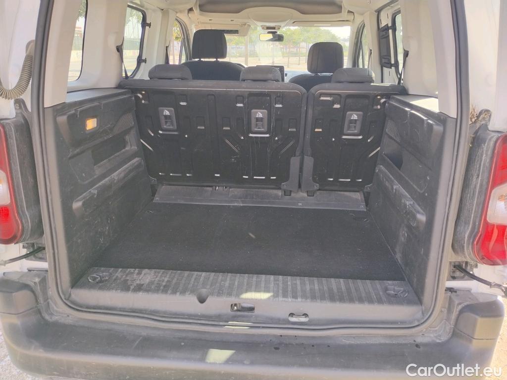  Peugeot  RIFTER PEUGEOT  / 2018 / 4P / combi Active Standard BlueHDi 73kW (IND) (CX2) #9