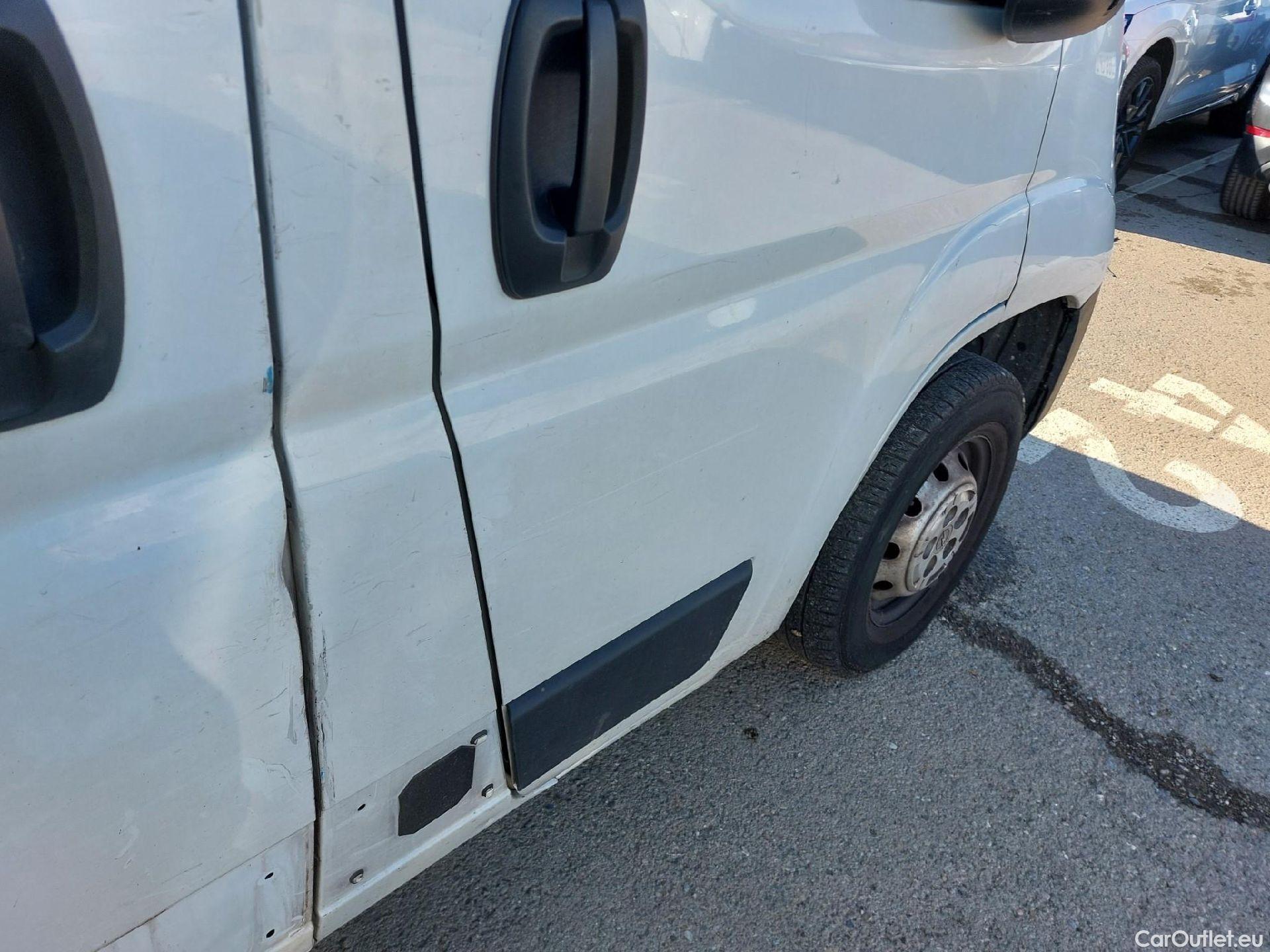  Opel  Movano OPEL  / 2021 / 4P / Furgón Base L2H2 3.5T 2.2 BHDi 88kW #39