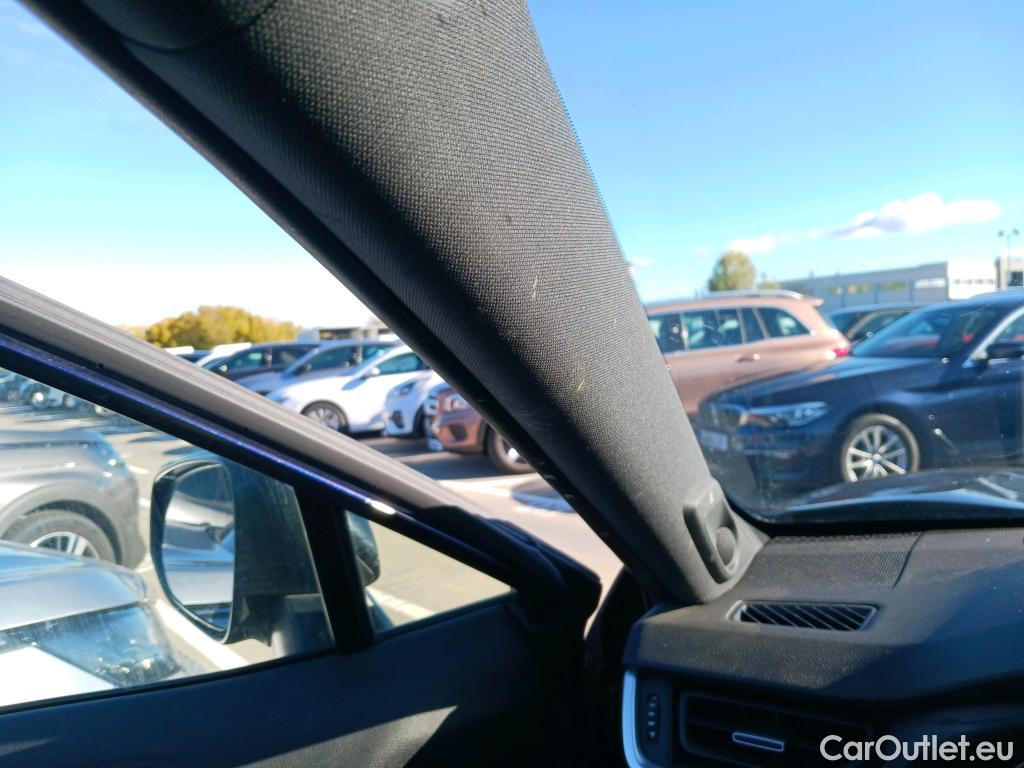  Toyota  RAV4 TOYOTA  / 2018 / 5P / todoterreno 2.5l PLUG-IN 300PH (e-CVT) Style Plus #18