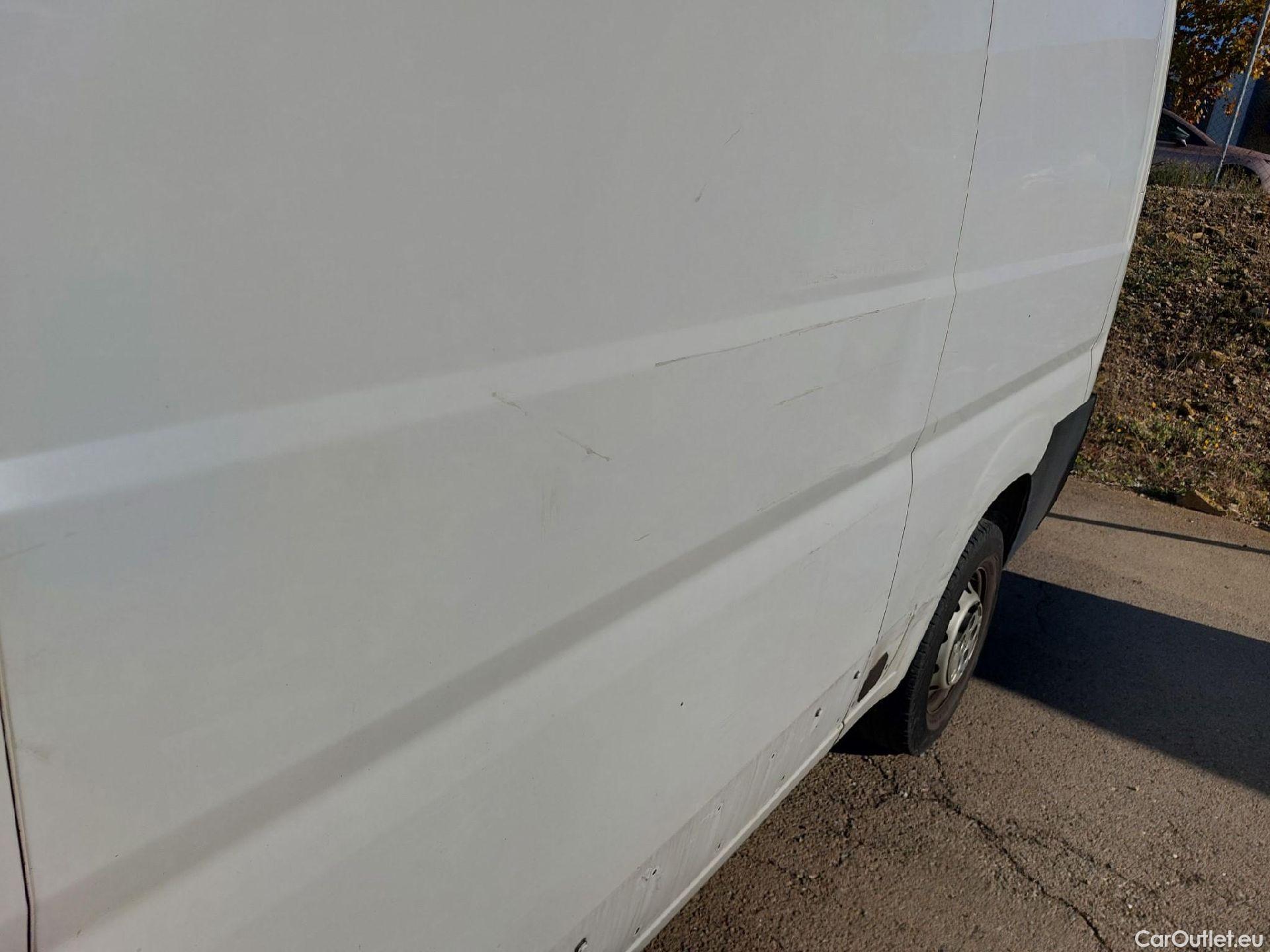  Opel  Movano OPEL  / 2021 / 4P / Furgón Base L2H2 3.5T 2.2 BHDi 88kW #17