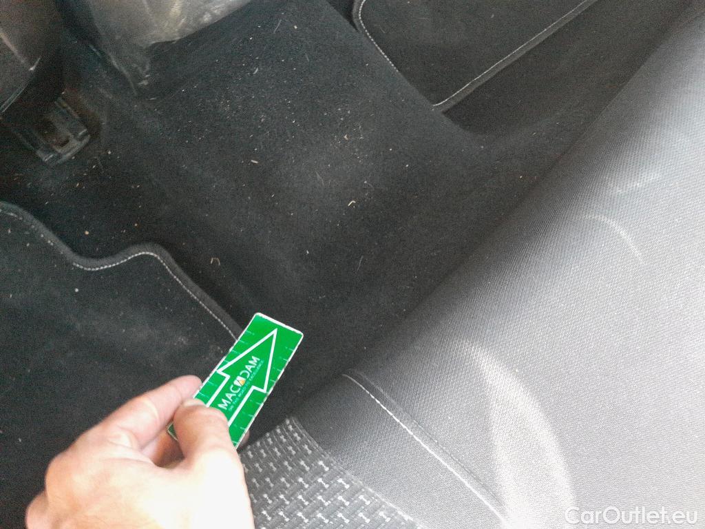  Renault  Kadjar RENAULT  / 2019 / 5P / crossover Intens Blue dCi 85kW (115CV) #3