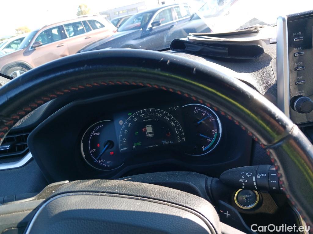  Toyota  RAV4 TOYOTA  / 2018 / 5P / todoterreno 2.5l PLUG-IN 300PH (e-CVT) Style Plus #26