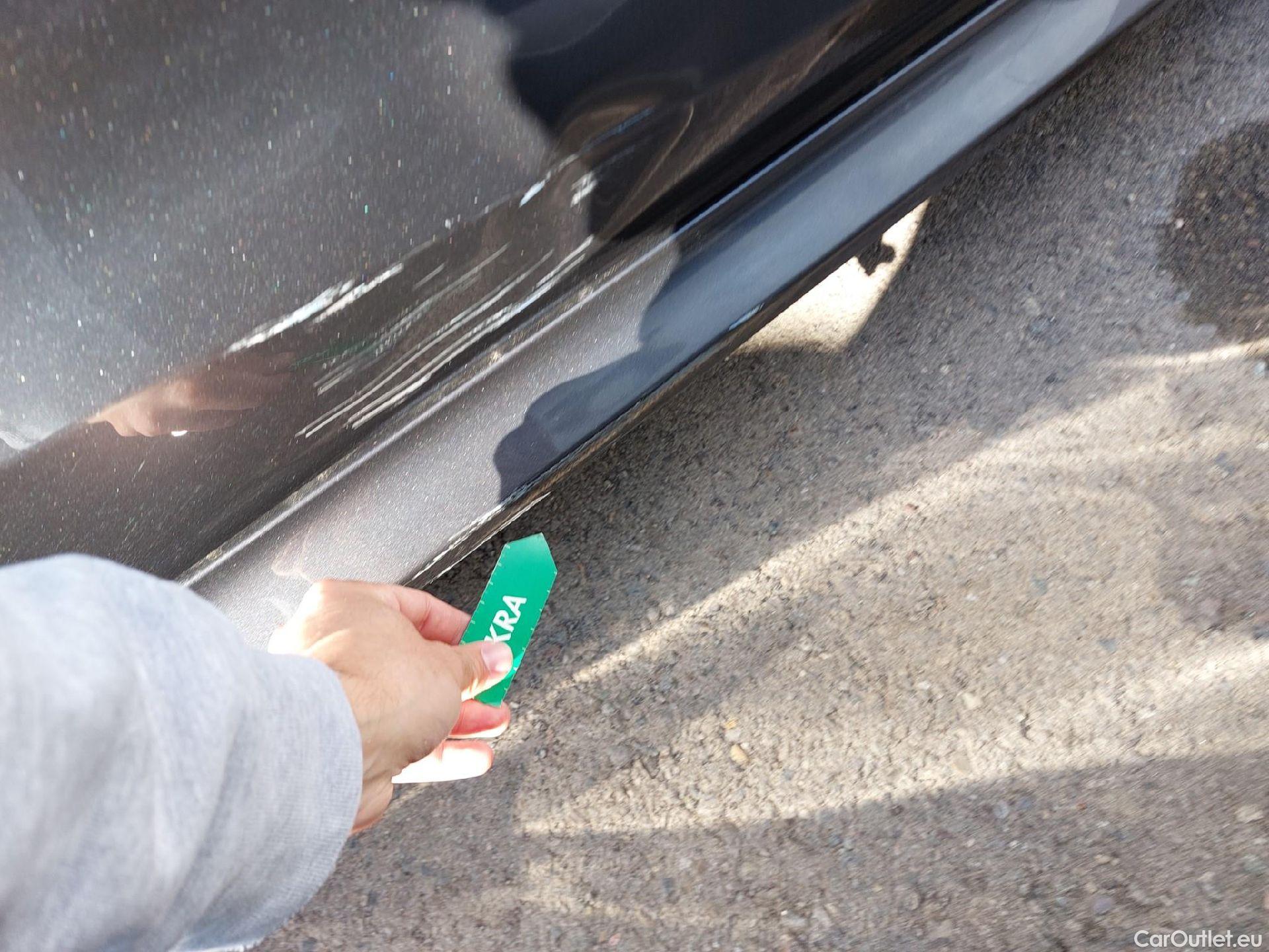  Toyota  Yaris TOYOTA  / 2020 / 5P / berlina con portón 1.5 120H Active Tech #22