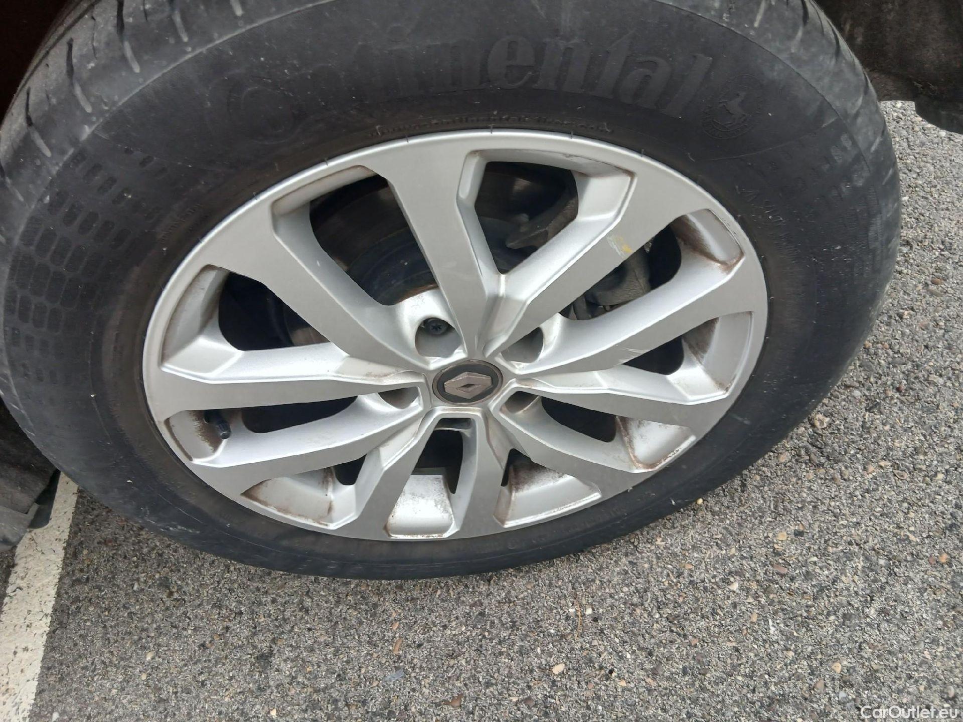  Renault  Kadjar RENAULT  / 2019 / 5P / crossover Intens Blue dCi 85kW (115CV) #22