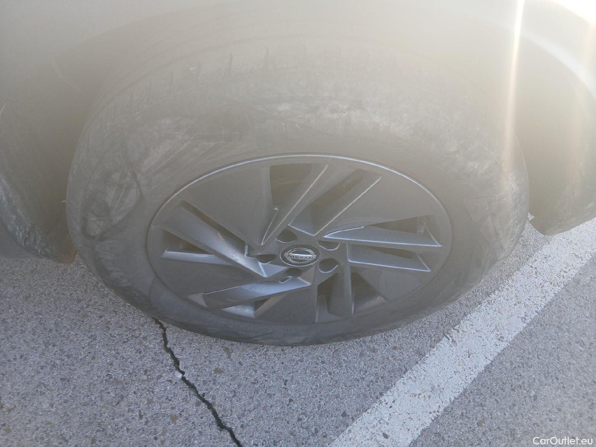  Nissan  Qashqai NISSAN  / 2021 / 5P / todoterreno DIG-T 103kW (140CV) mHEV 4x2 Acenta #9