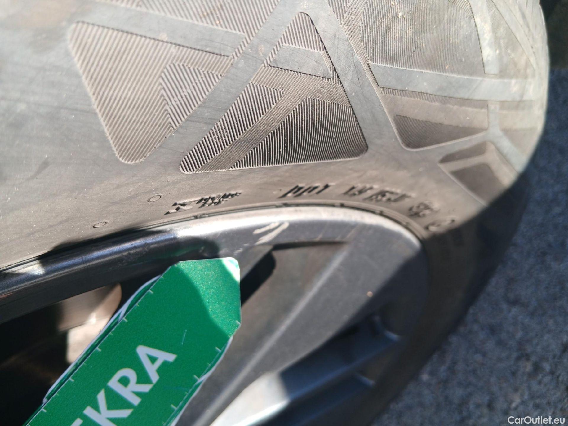  Nissan  Qashqai NISSAN  / 2021 / 5P / todoterreno DIG-T 103kW (140CV) mHEV 4x2 Acenta #6