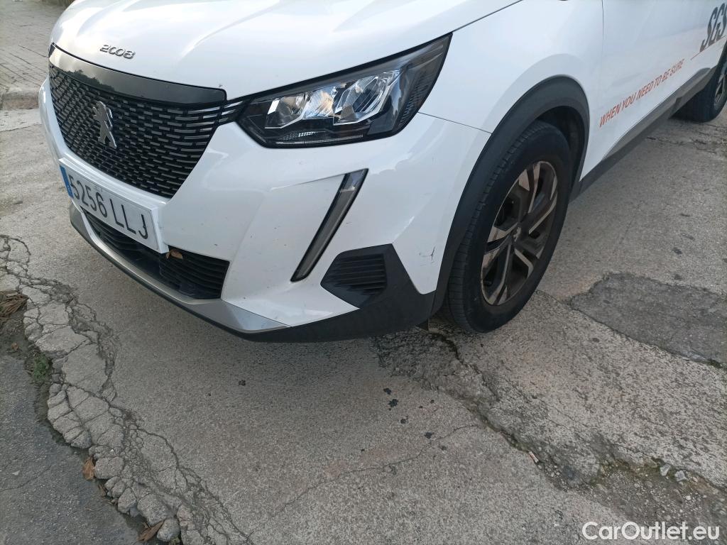  Peugeot  2008 PEUGEOT  / 2019 / 5P / todoterreno Allure BlueHDI 100 S&S BVM6 #16