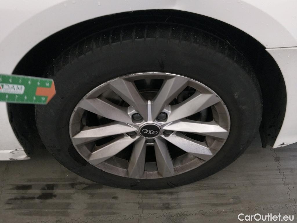  Audi  A3 AUDI  / 2020 / 5P / berlina con portón Sportback 30 TFSI 81kW (110CV) S tronic #18