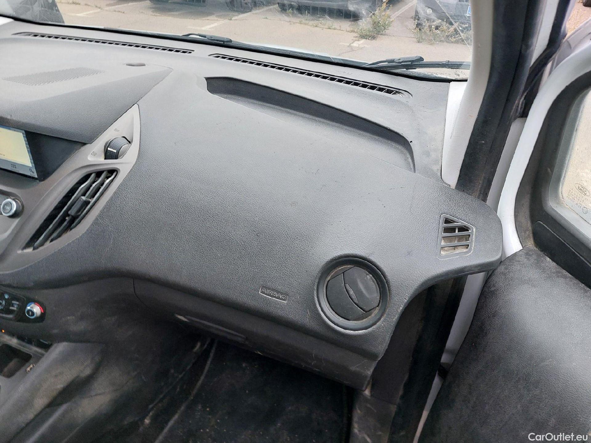  Ford  Transit Connect FORD Transit Courier / 2014 / 4P / combi Kombi 1.5 TDCi 56kW Trend #31