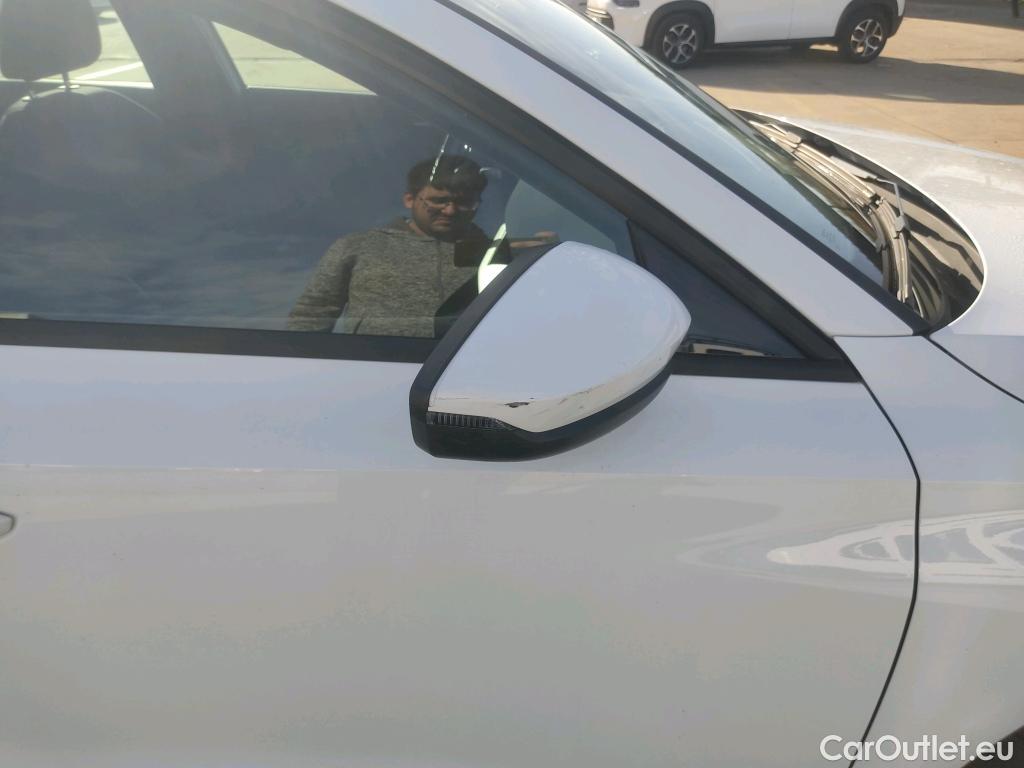  Audi  A3 AUDI  / 2020 / 5P / berlina con portón Sportback 30 TFSI 81kW (110CV) S tronic #27