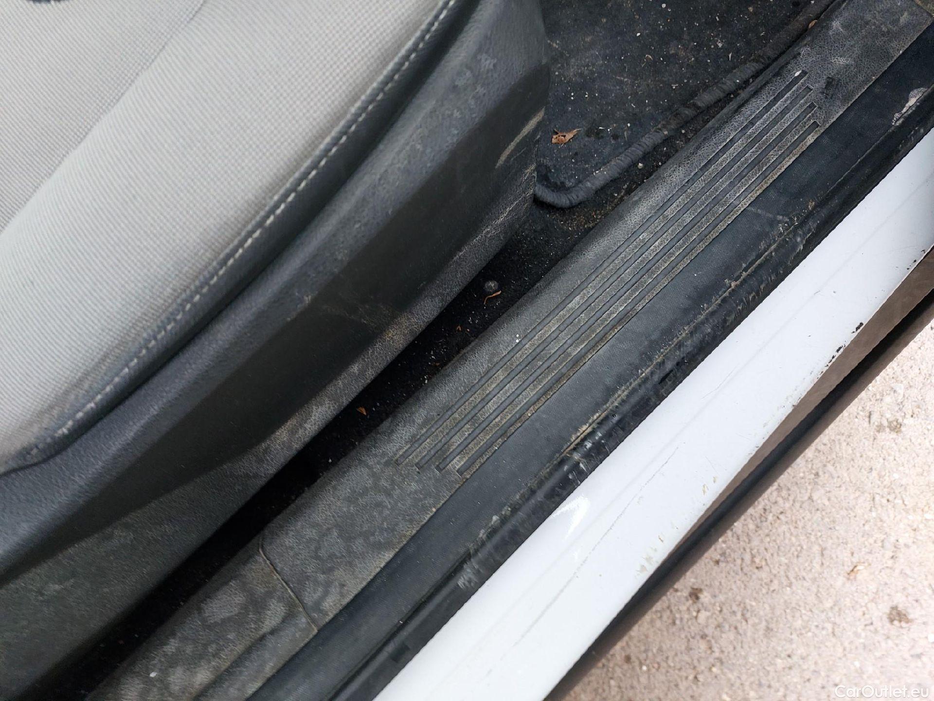  Ford  Transit Connect FORD Transit Courier / 2014 / 4P / combi Kombi 1.5 TDCi 56kW Trend #29