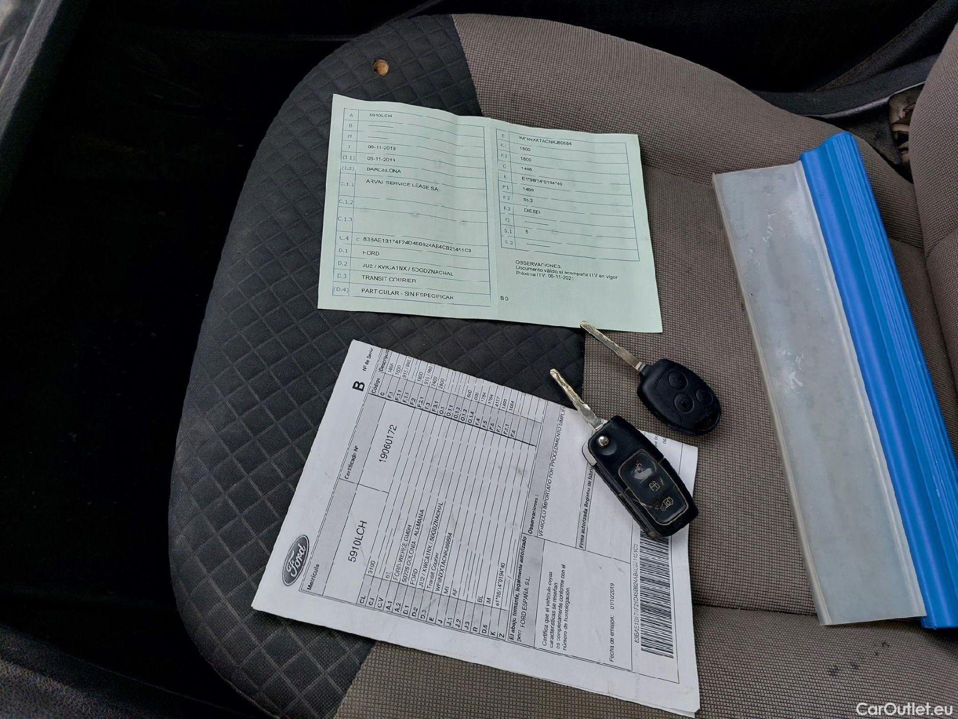  Ford  Transit Connect FORD Transit Courier / 2014 / 4P / combi Kombi 1.5 TDCi 56kW Trend #1