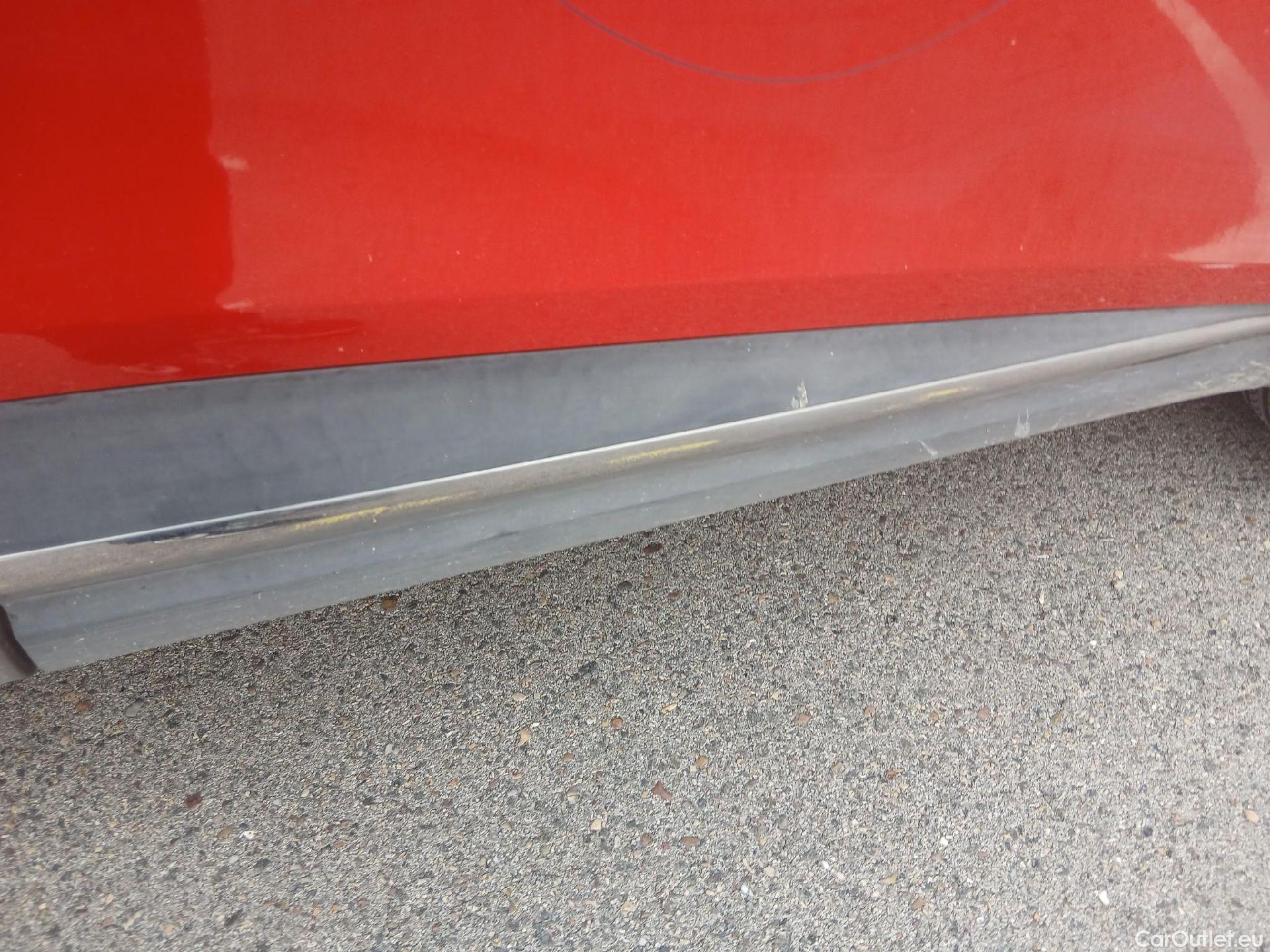  Renault  Kadjar RENAULT  / 2019 / 5P / crossover Intens Blue dCi 85kW (115CV) #38