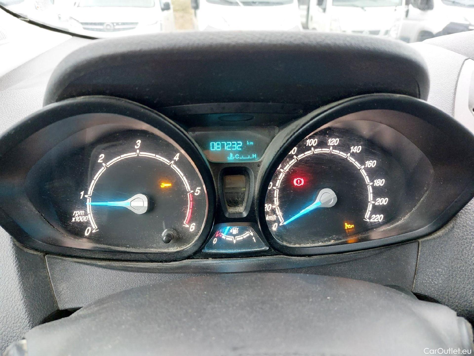  Ford  Transit Connect FORD Transit Courier / 2014 / 4P / combi Kombi 1.5 TDCi 56kW Trend #2