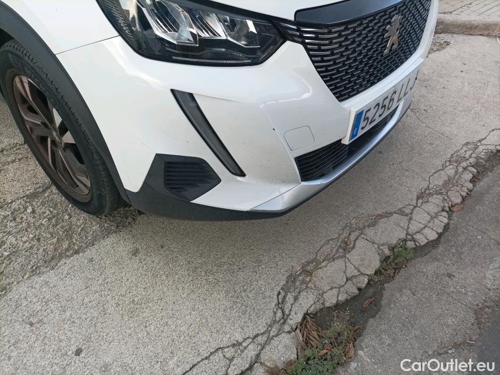  Peugeot  2008 PEUGEOT  / 2019 / 5P / todoterreno Allure BlueHDI 100 S&S BVM6 #18