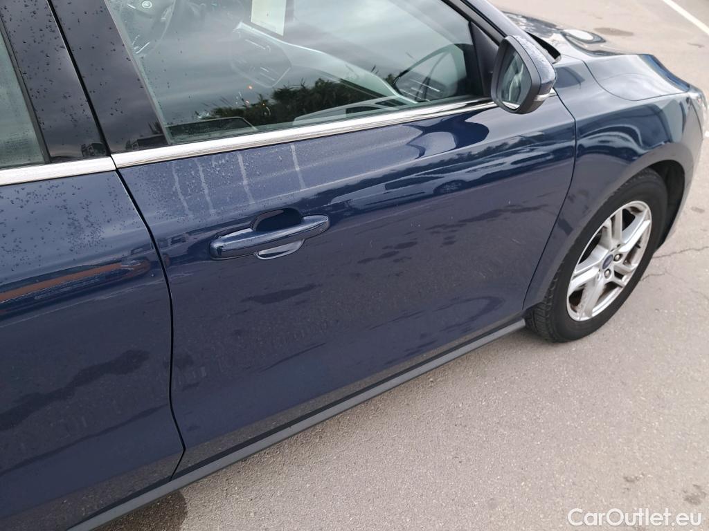  Ford  Focus FORD  / 2018 / 5P / berlina con portón 1.5 Ecoblue 70kW Trend+ #10