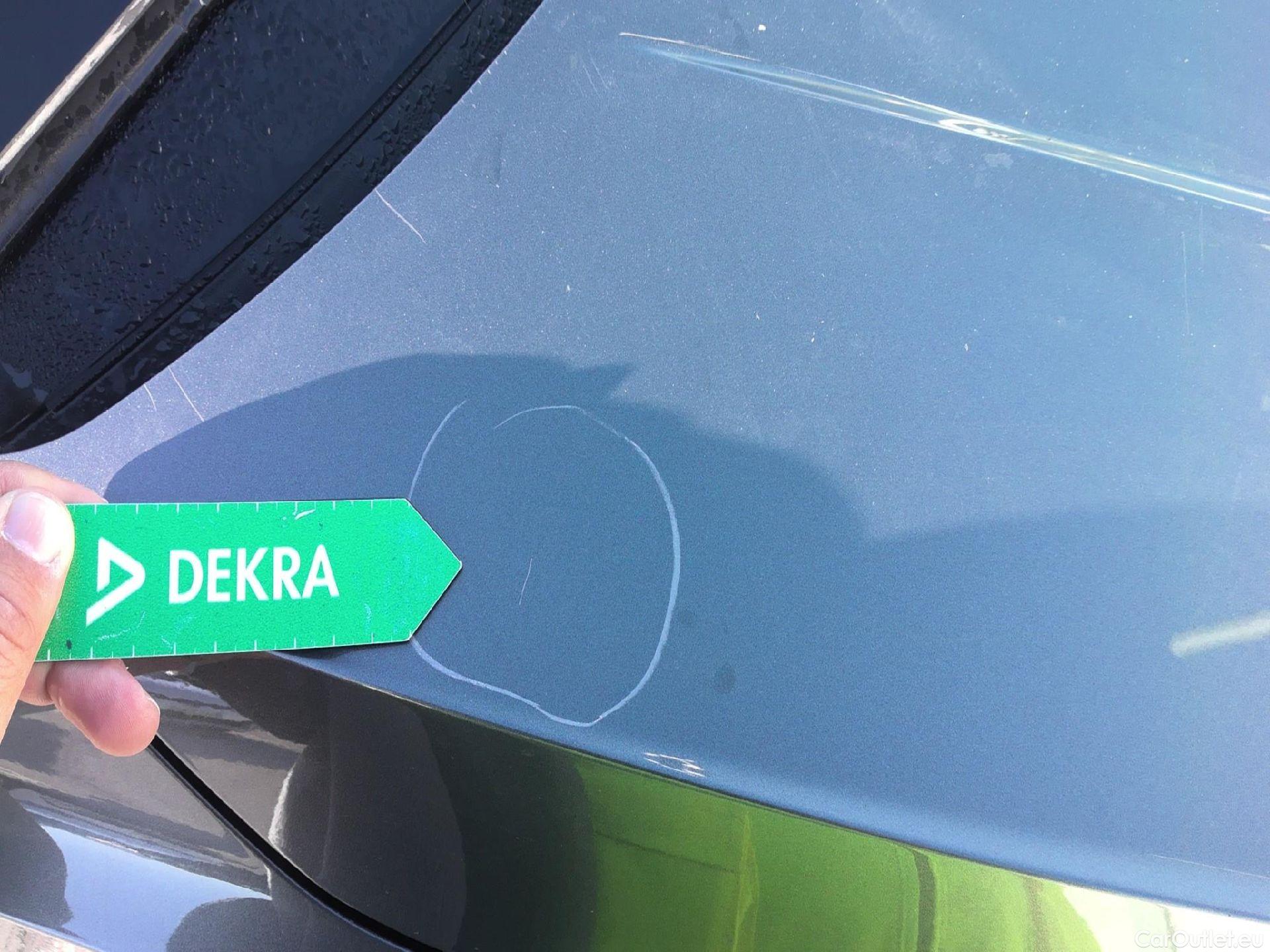  Volkswagen  T-ROC VOLKSWAGEN  / 2017 / 5P / todoterreno Advance 2.0 TDI 110kW (150CV) DSG (AC2) #15