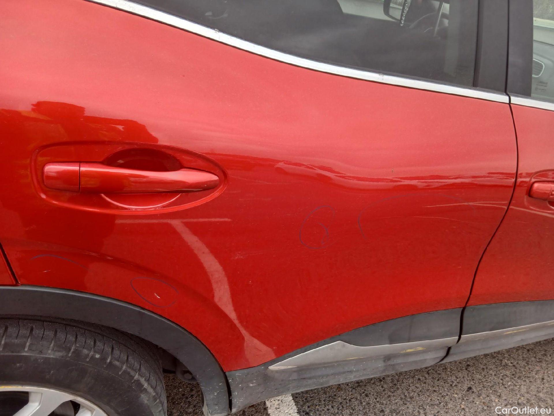  Renault  Kadjar RENAULT  / 2019 / 5P / crossover Intens Blue dCi 85kW (115CV) #32