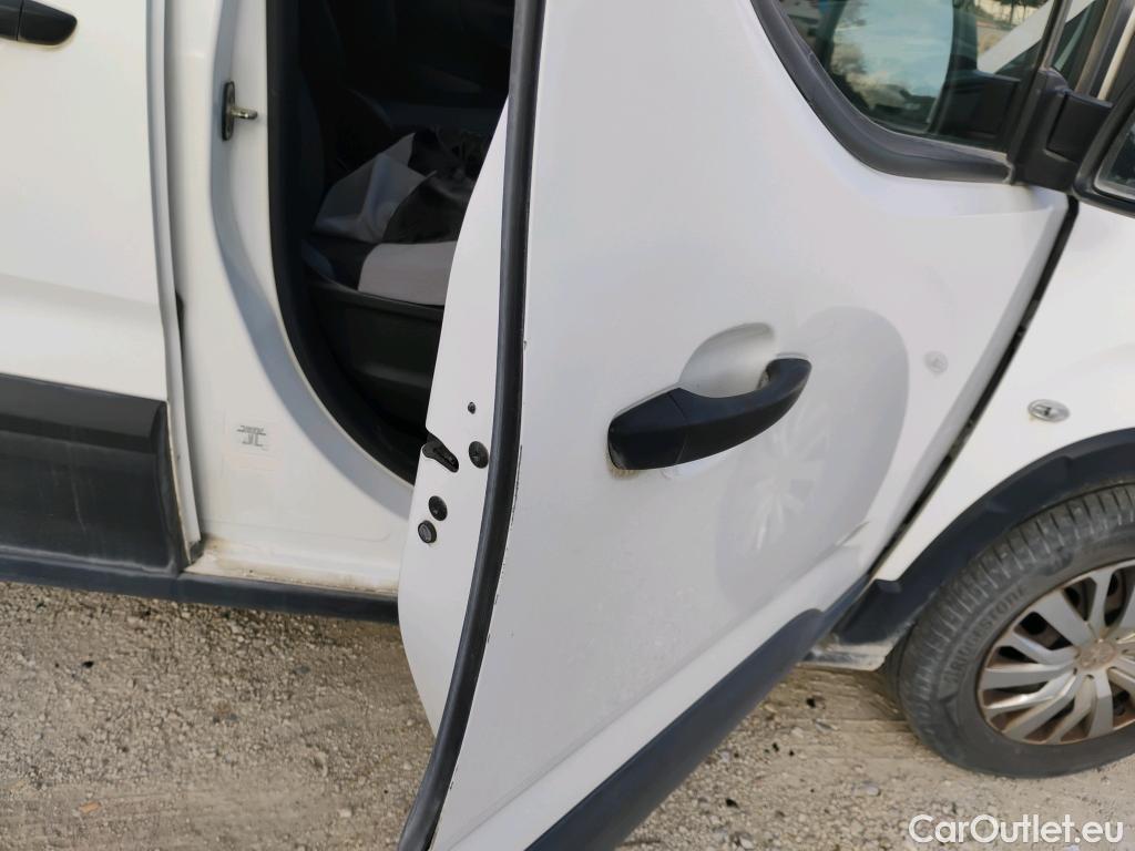  Peugeot  RIFTER PEUGEOT  / 2018 / 4P / monovolumen compacto Access Standard BlueHDi 73kW #20