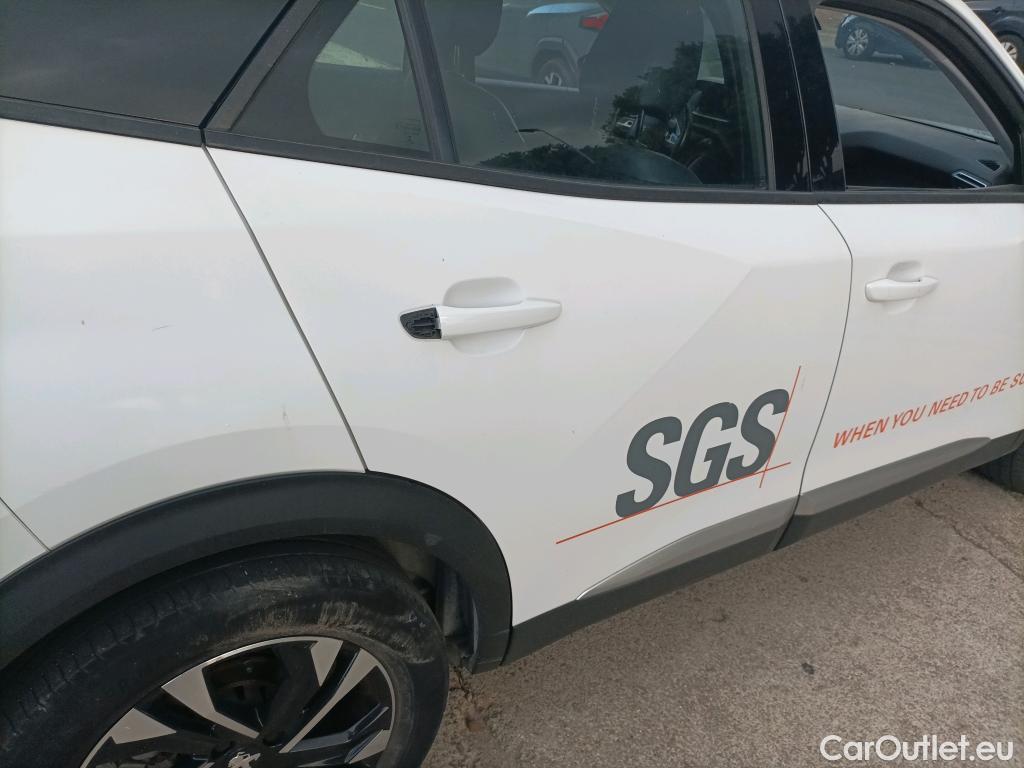  Peugeot  2008 PEUGEOT  / 2019 / 5P / todoterreno Allure BlueHDI 100 S&S BVM6 #8