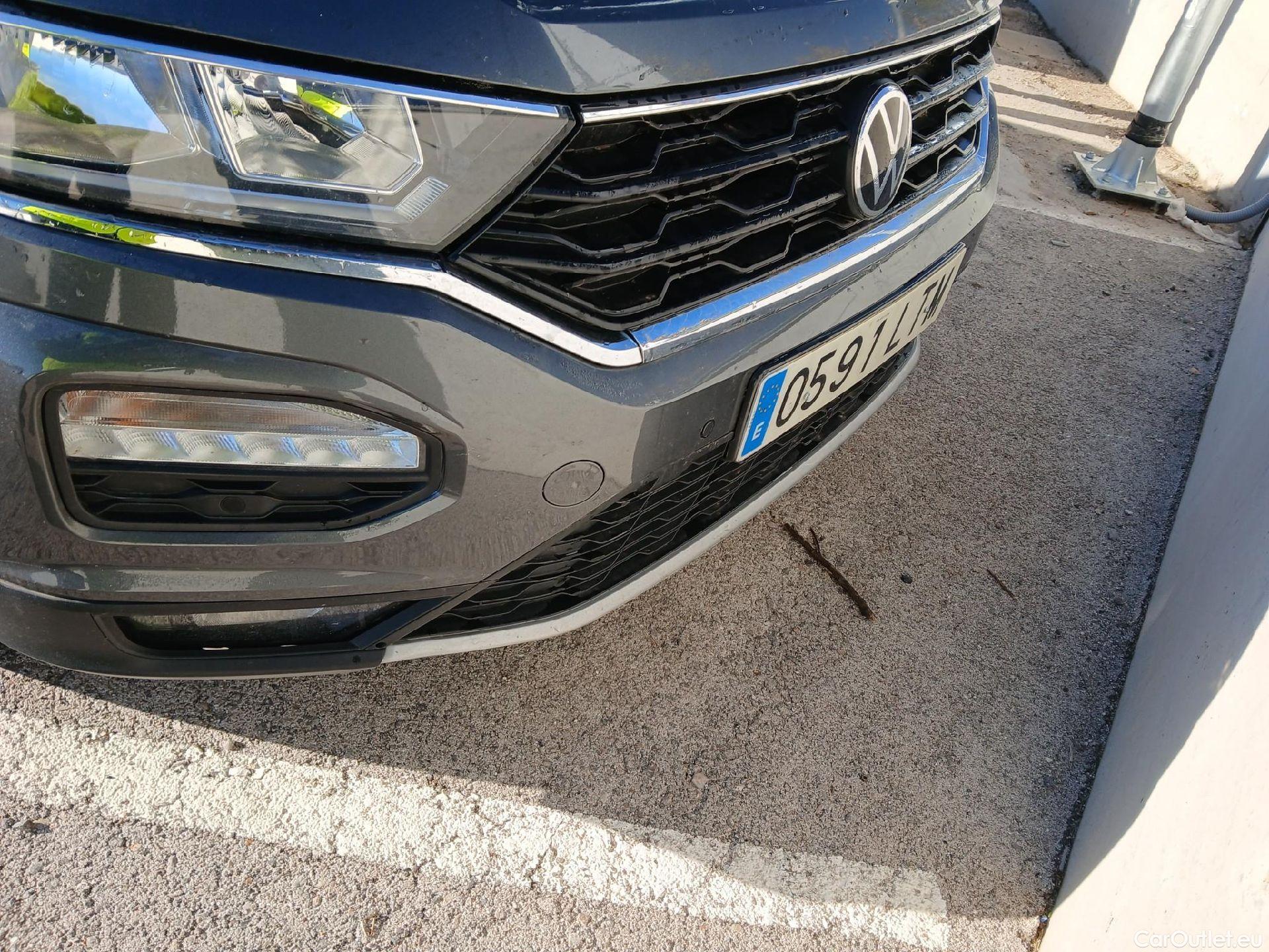  Volkswagen  T-ROC VOLKSWAGEN  / 2017 / 5P / todoterreno Advance 2.0 TDI 110kW (150CV) DSG (AC2) #3