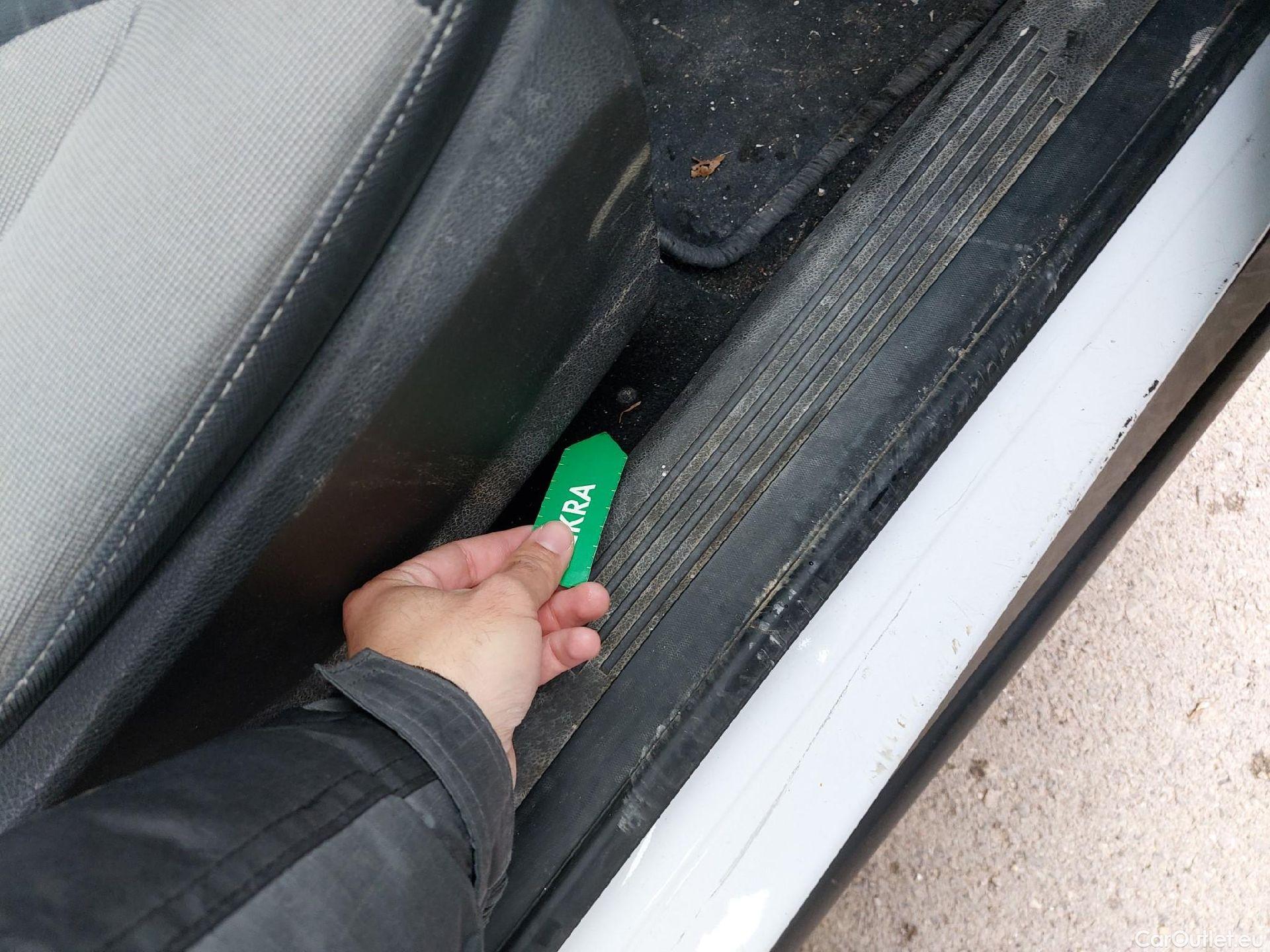  Ford  Transit Connect FORD Transit Courier / 2014 / 4P / combi Kombi 1.5 TDCi 56kW Trend #30