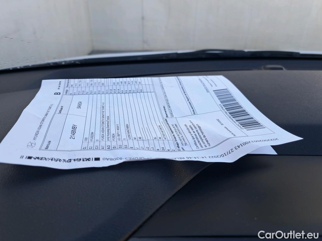  Hyundai  i10 HYUNDAI  / 2020 / 5P / berlina con portón 1.0 Klass #11