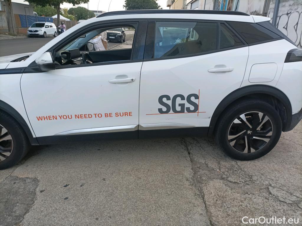  Peugeot  2008 PEUGEOT  / 2019 / 5P / todoterreno Allure BlueHDI 100 S&S BVM6 #3