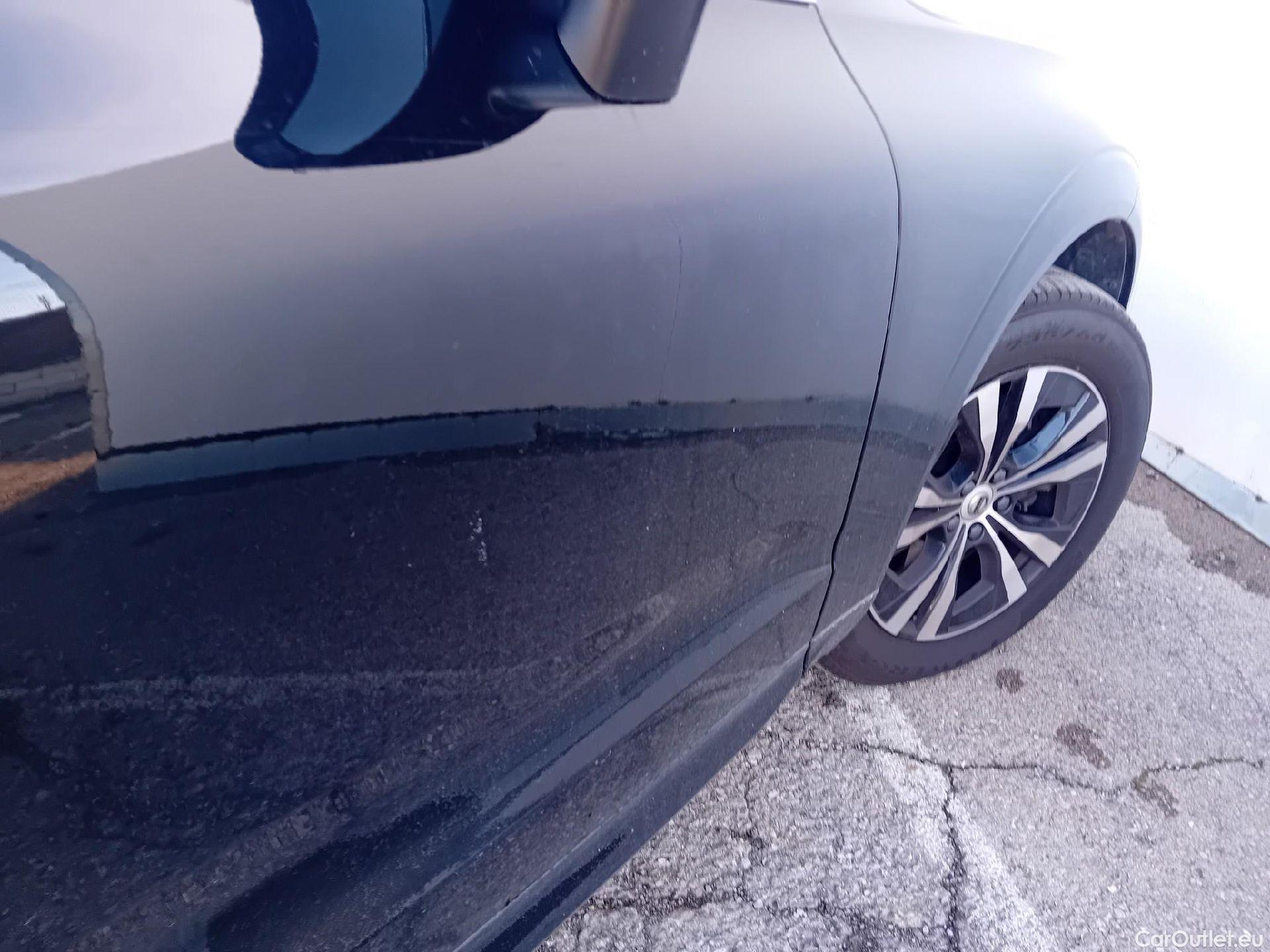  Volvo  XC60 VOLVO  / 2017 / 5P / todoterreno 2.0 B4 D Momentum Pro Auto #17