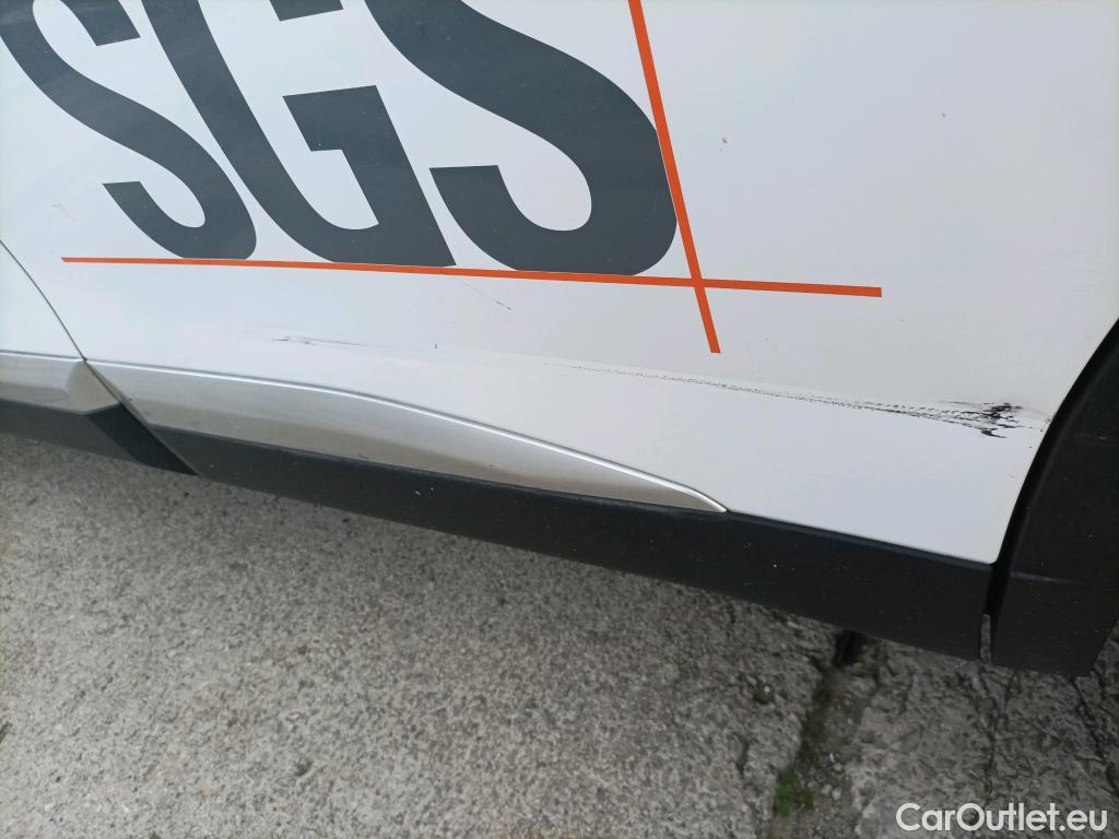  Peugeot  2008 PEUGEOT  / 2019 / 5P / todoterreno Allure BlueHDI 100 S&S BVM6 #7