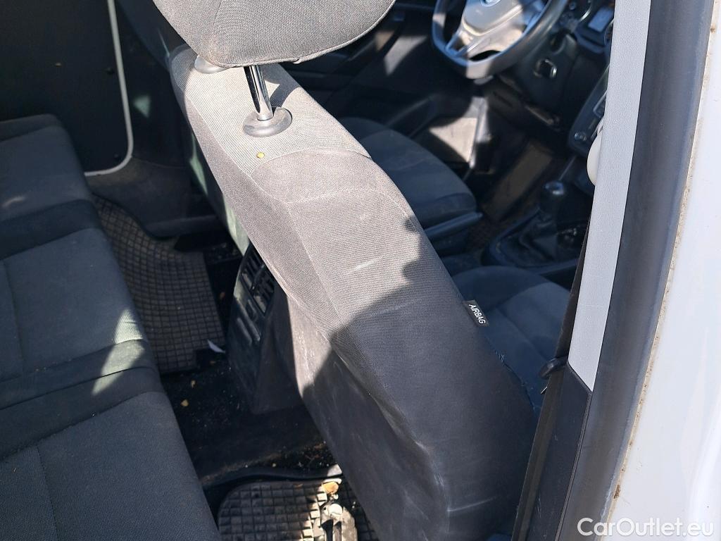  Volkswagen  Caddy VOLKSWAGEN  / 2015 / 4P / combi Profesional Kombi 2.0 TDI 75kW BMT (CX) #9