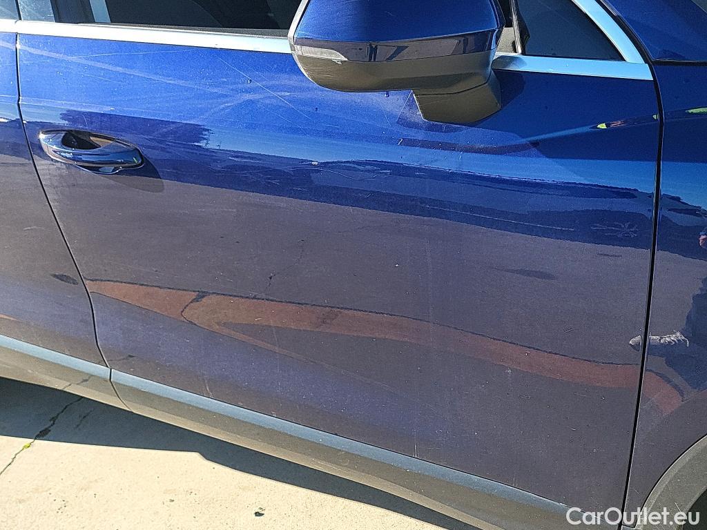  Audi  Q3 AUDI  / 2018 / 5P / todoterreno Advanced 35 TDI 110kW (150CV) #3