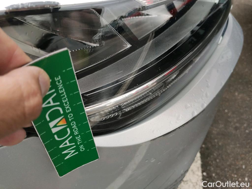  Volkswagen  Passat VOLKSWAGEN  / 2019 / 4P / sedán 2.0 TDI 110kW (150CV) #18