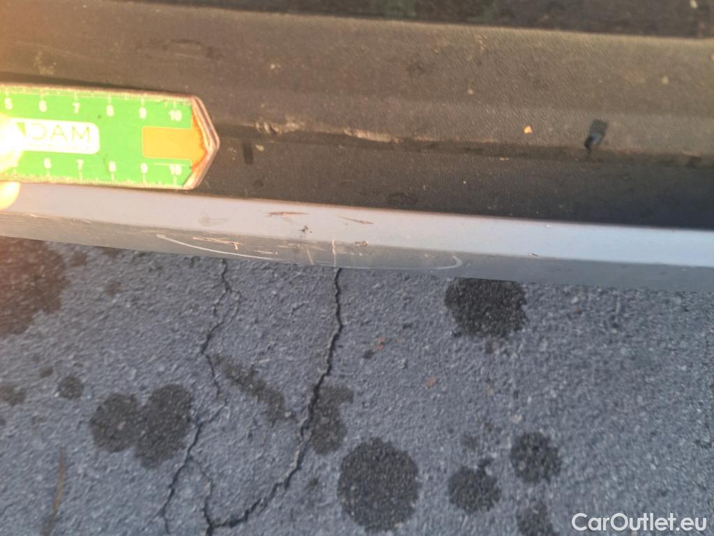  Volkswagen  T-ROC VOLKSWAGEN  / 2021 / 5P / todoterreno Life 2.0 TDI 85kW (115CV) (AC2) #38