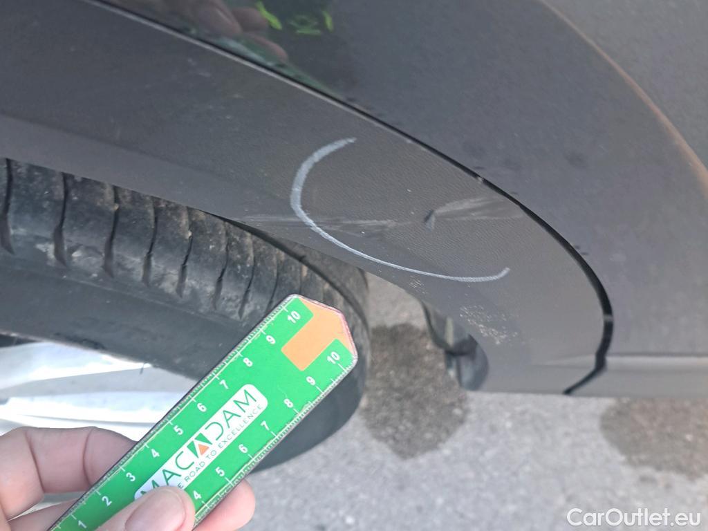  Volkswagen  T-ROC VOLKSWAGEN  / 2021 / 5P / todoterreno Life 2.0 TDI 85kW (115CV) (AC2) #42