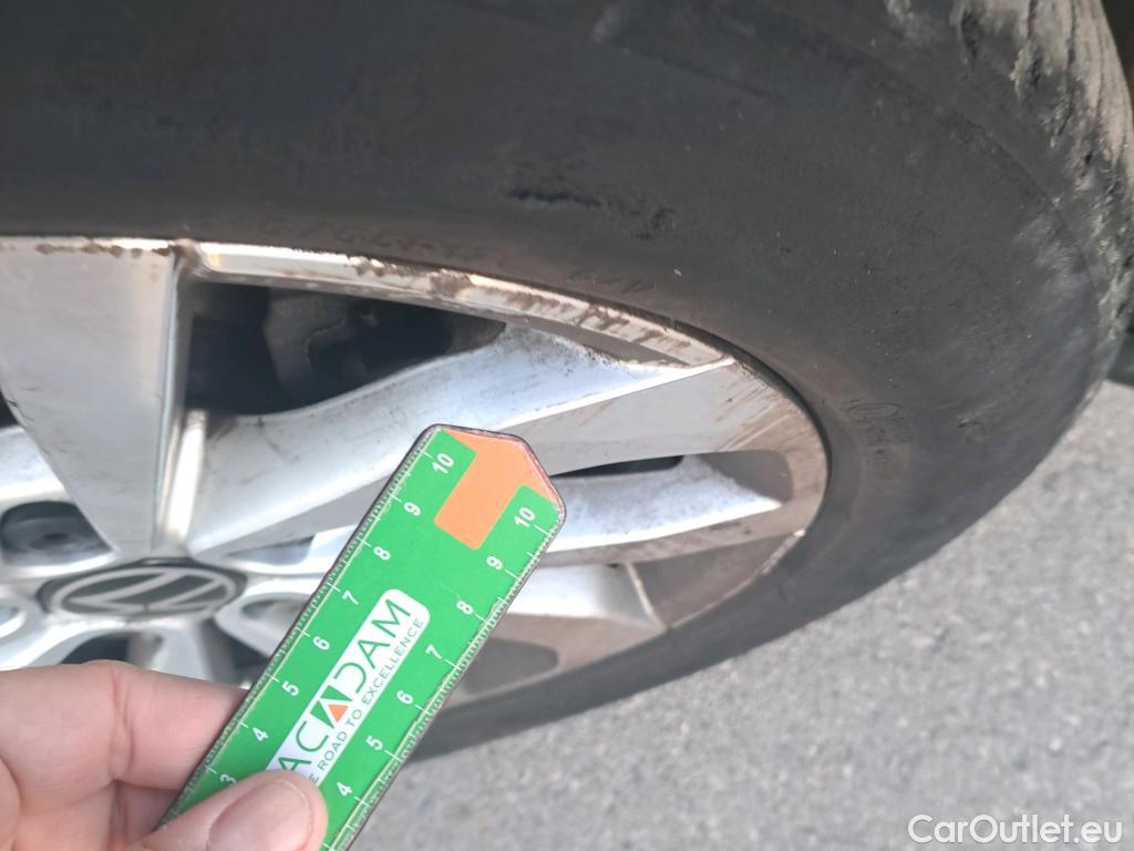  Volkswagen  T-ROC VOLKSWAGEN  / 2021 / 5P / todoterreno Life 2.0 TDI 85kW (115CV) (AC2) #14