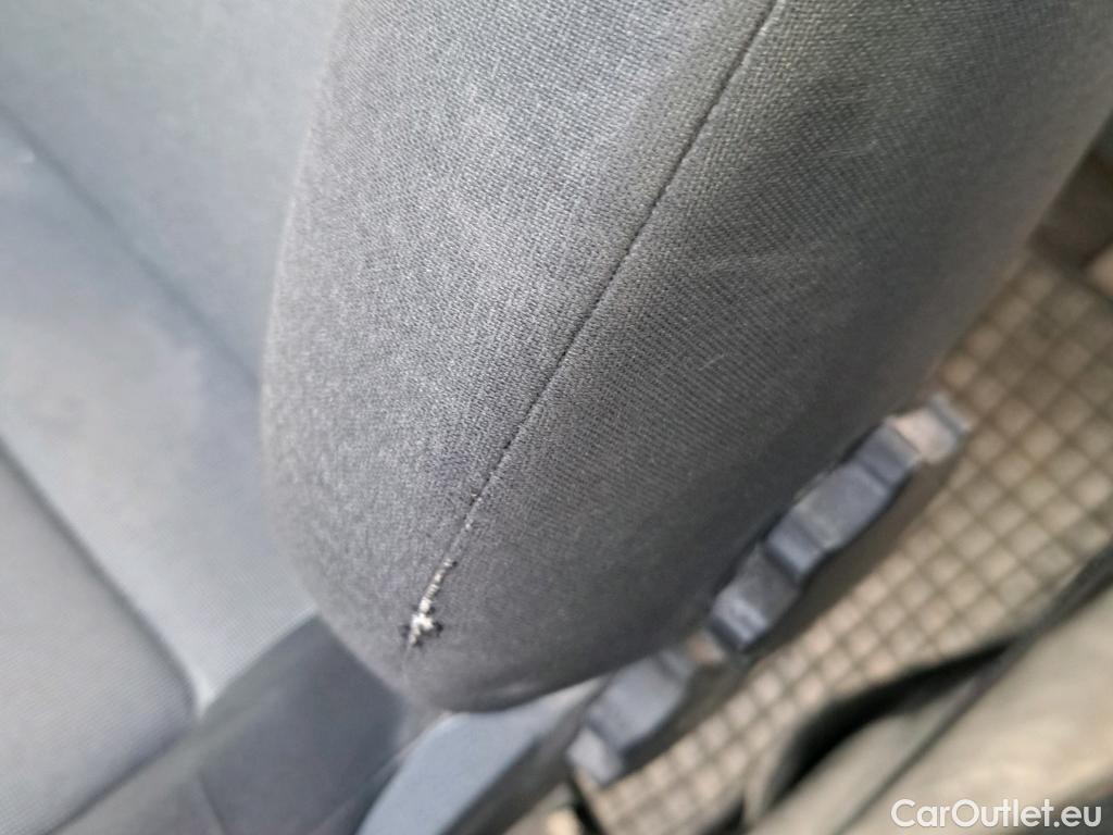  Volkswagen  Caddy VOLKSWAGEN  / 2015 / 4P / combi Profesional Kombi 2.0 TDI 75kW BMT (CX) #8