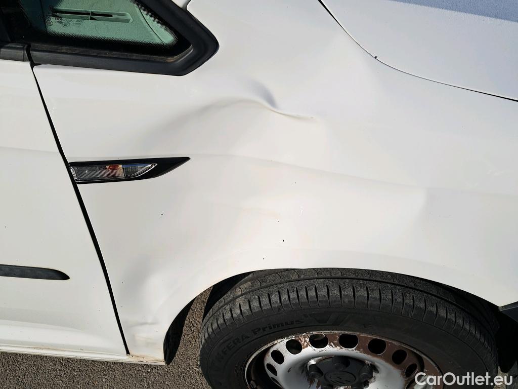  Volkswagen  Caddy VOLKSWAGEN  / 2015 / 4P / combi Profesional Kombi 2.0 TDI 75kW BMT (CX) #2